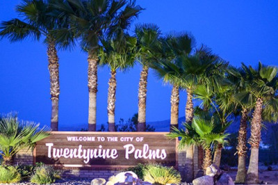 From Desert Outposts to Urban Staples: The Story of Grocery Stores in Palm Springs and Phoenix